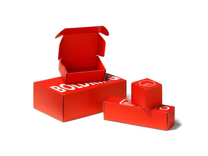 Rode dozen met witte bedrukking luxe.