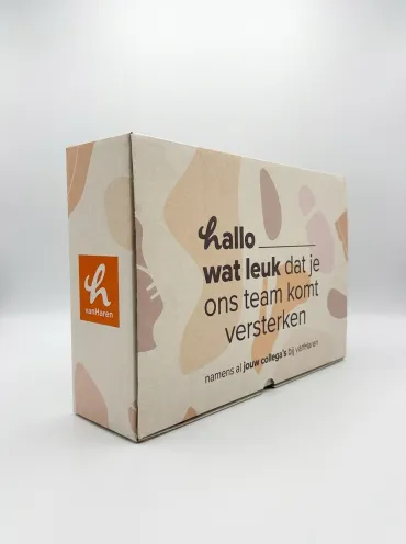 VanHaren welkomstpakket gemaakt met doostype klepdoos door Doosopmaat.nl